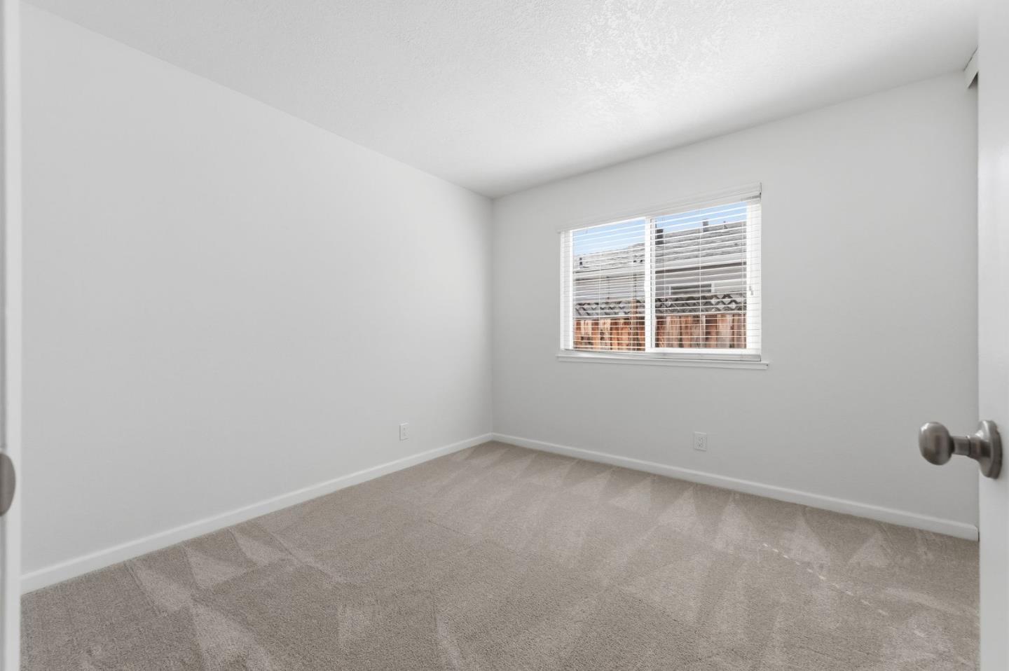 Detail Gallery Image 17 of 36 For 5349 Entrada Oleandros, San Jose,  CA 95123 - 3 Beds | 2 Baths