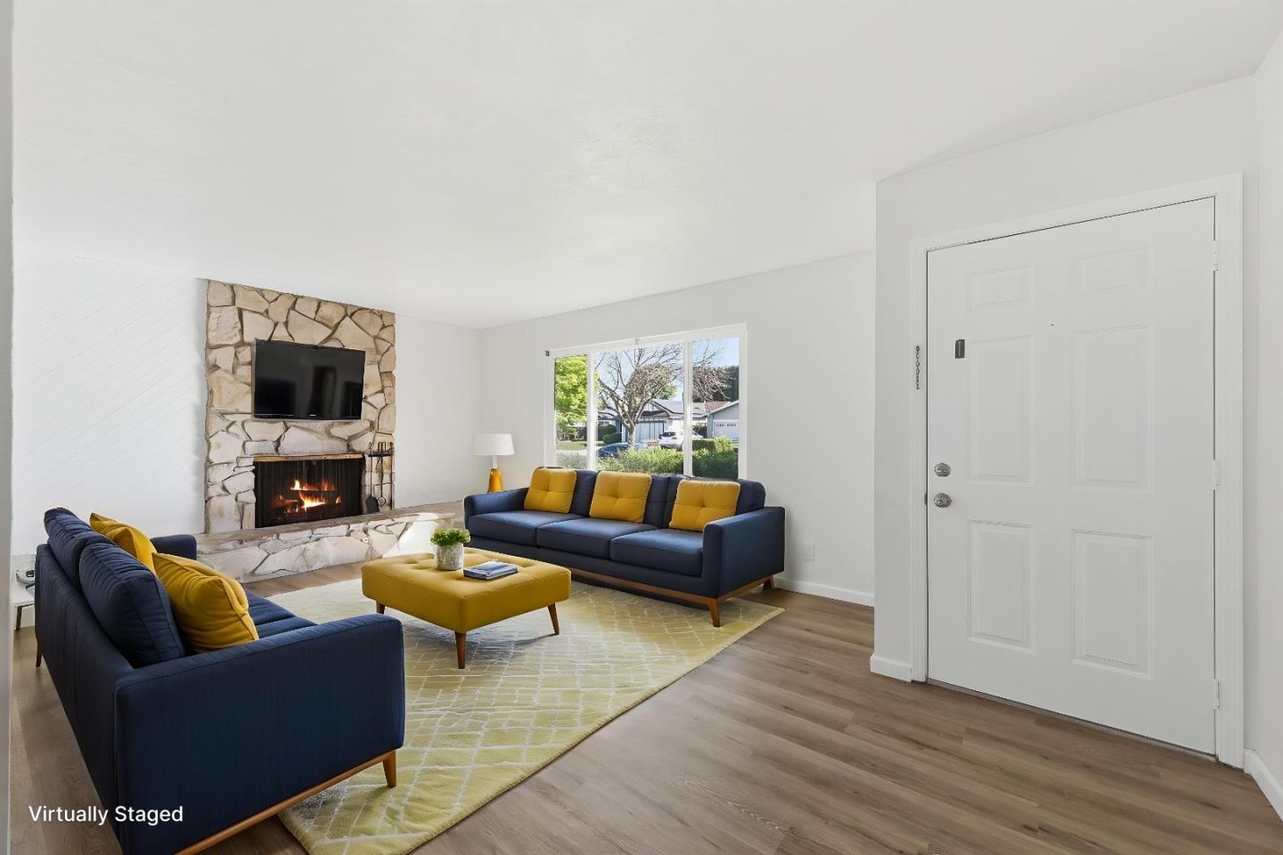 Detail Gallery Image 3 of 36 For 5349 Entrada Oleandros, San Jose,  CA 95123 - 3 Beds | 2 Baths