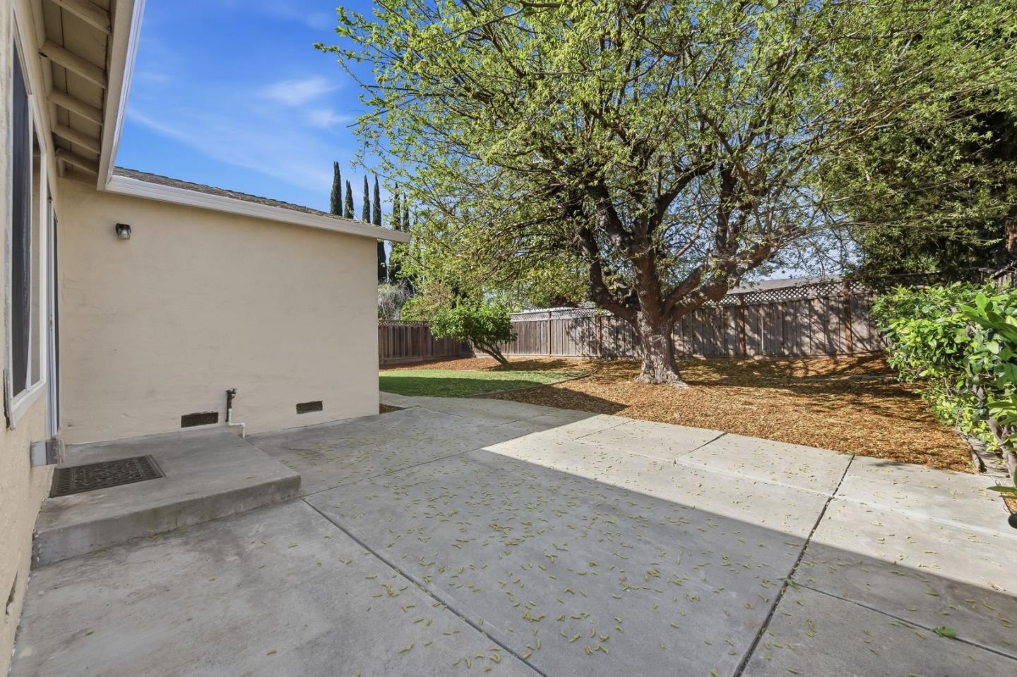 Detail Gallery Image 33 of 36 For 5349 Entrada Oleandros, San Jose,  CA 95123 - 3 Beds | 2 Baths