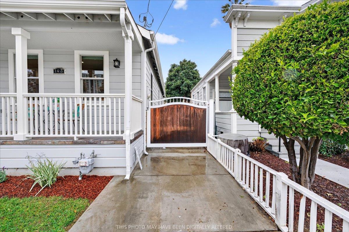 Detail Gallery Image 2 of 45 For 143 N Almaden Blvd, San Jose,  CA 95110 - – Beds | – Baths