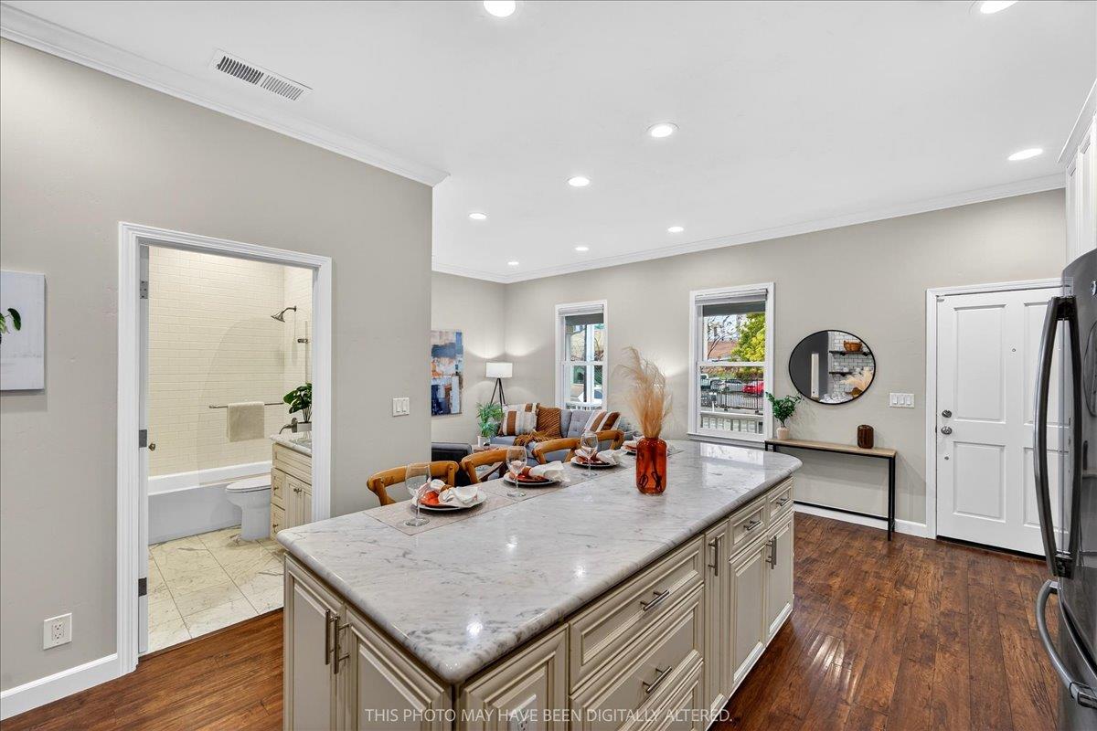 Detail Gallery Image 8 of 45 For 143 N Almaden Blvd, San Jose,  CA 95110 - – Beds | – Baths