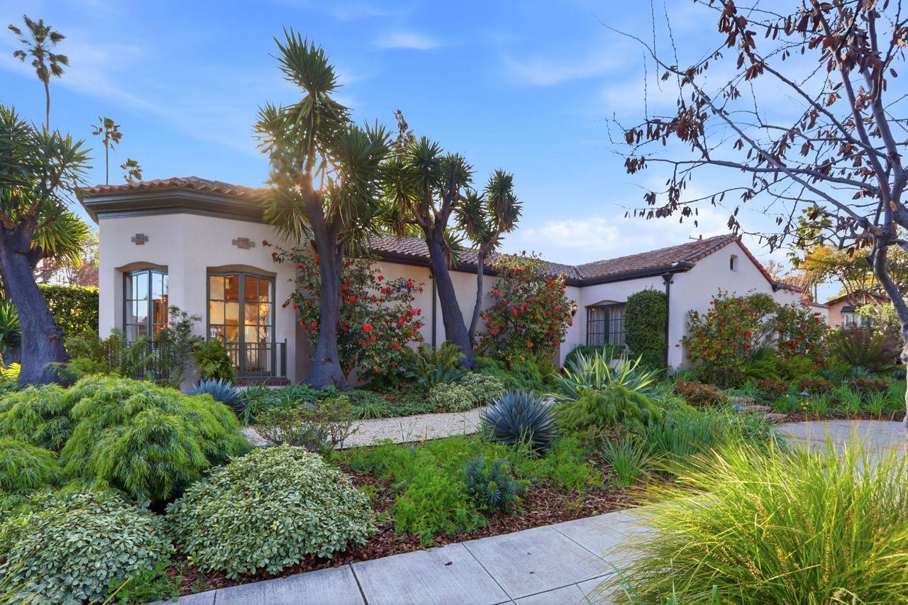 Detail Gallery Image 3 of 98 For 225 Sequoia Ave, San Jose,  CA 95126 - 4 Beds | 3 Baths