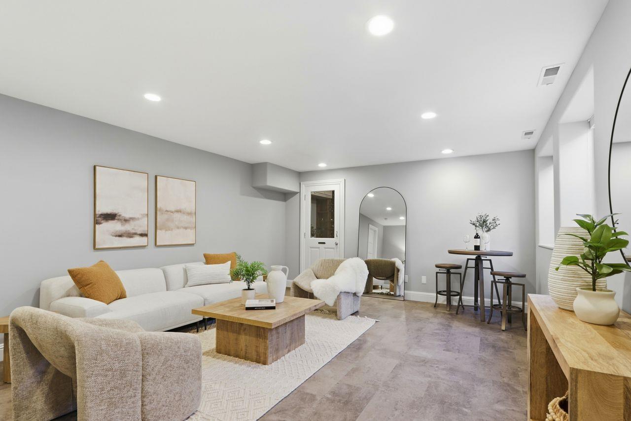 Detail Gallery Image 53 of 98 For 225 Sequoia Ave, San Jose,  CA 95126 - 4 Beds | 3 Baths