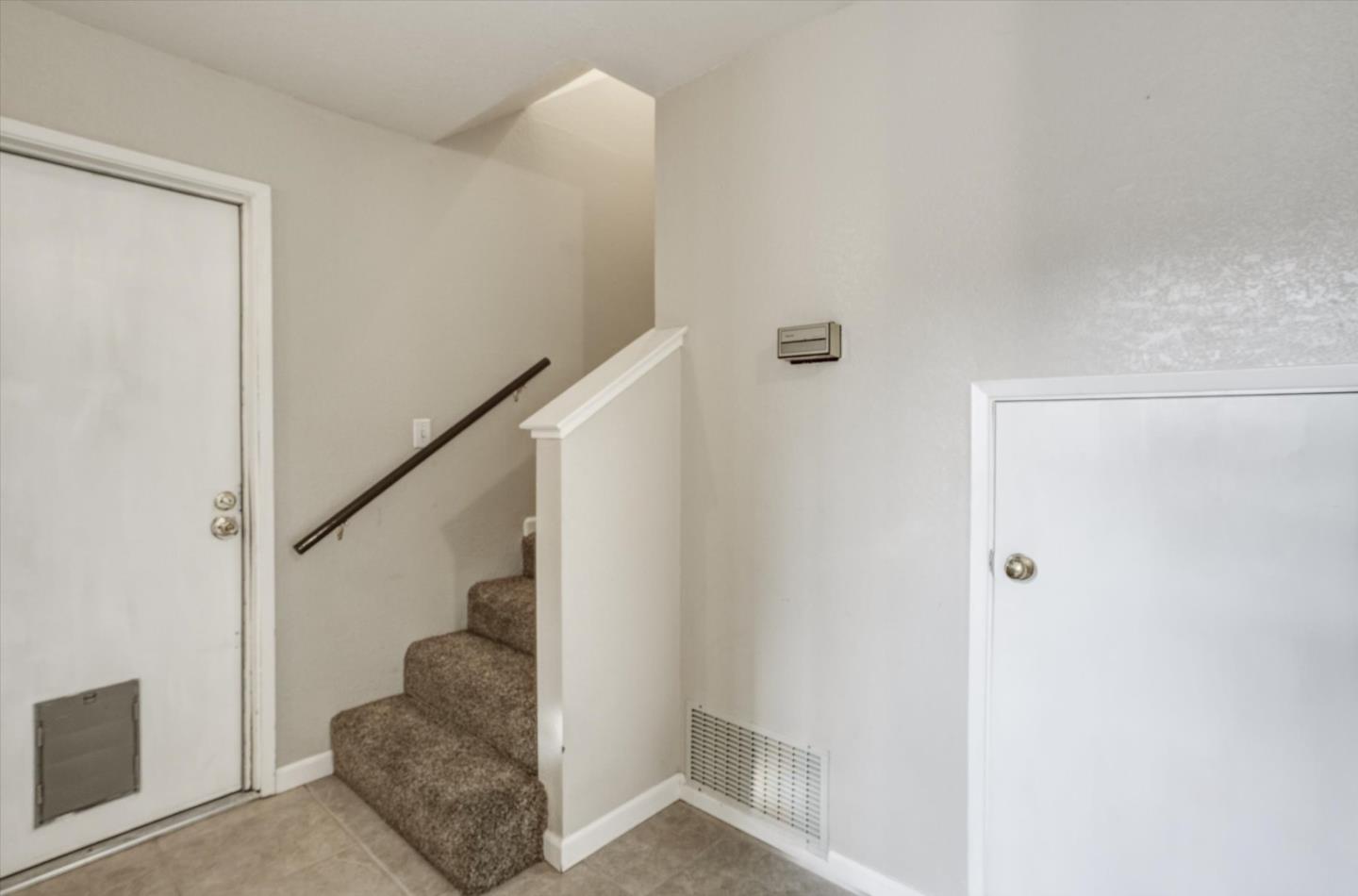 Detail Gallery Image 16 of 40 For 1419 Squire Ct, Hollister,  CA 95023 - 3 Beds | 2 Baths