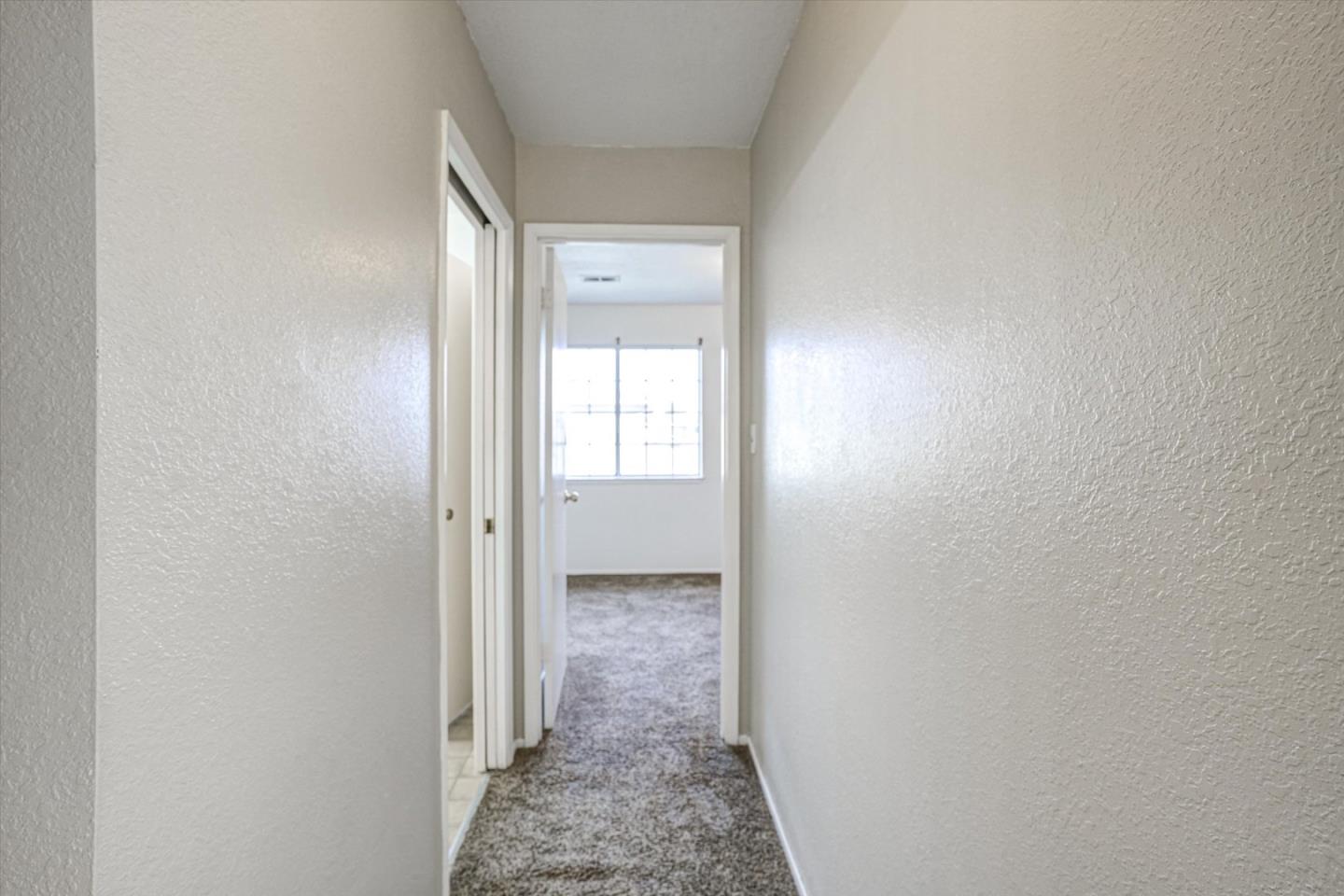 Detail Gallery Image 17 of 40 For 1419 Squire Ct, Hollister,  CA 95023 - 3 Beds | 2 Baths