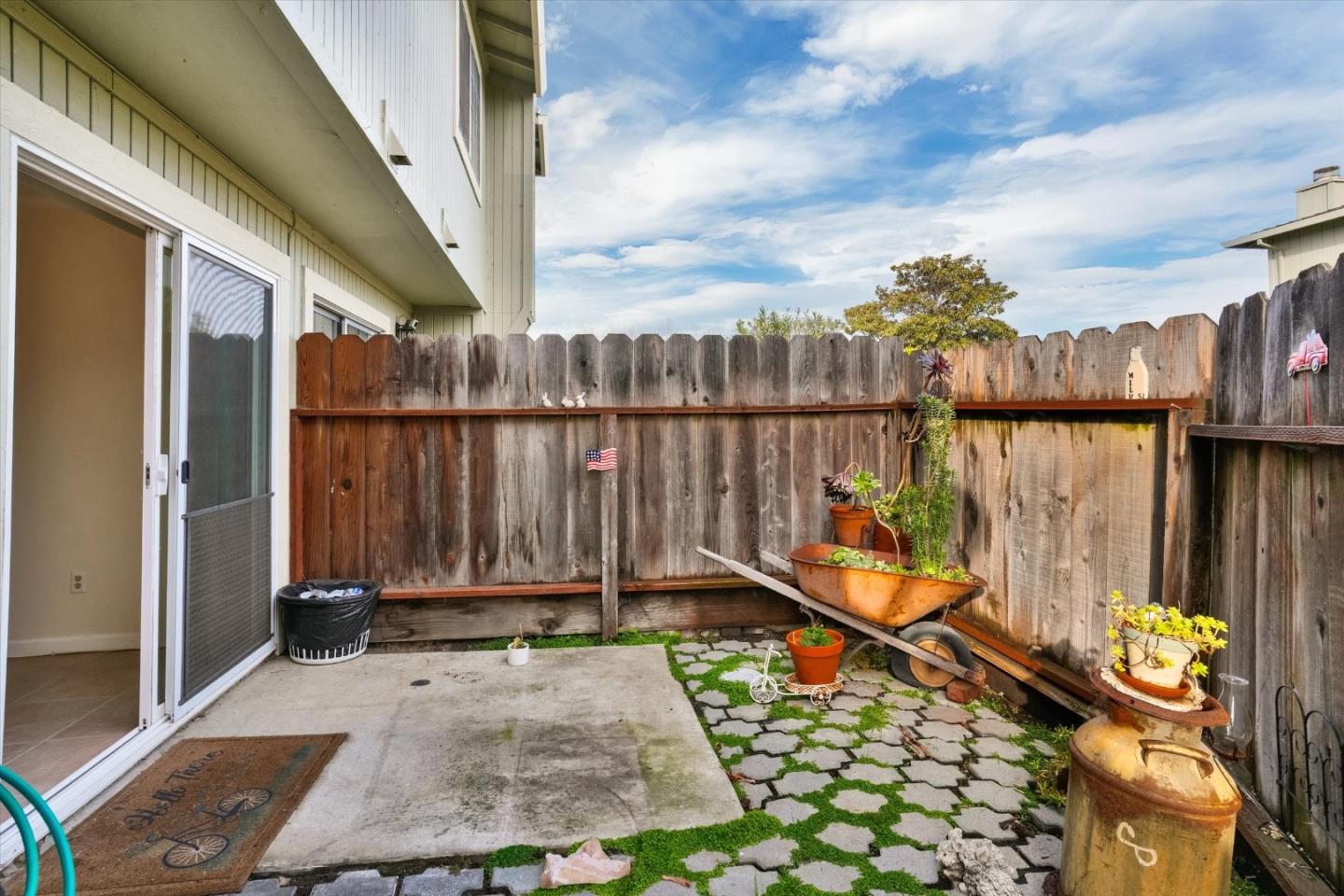 Detail Gallery Image 32 of 40 For 1419 Squire Ct, Hollister,  CA 95023 - 3 Beds | 2 Baths