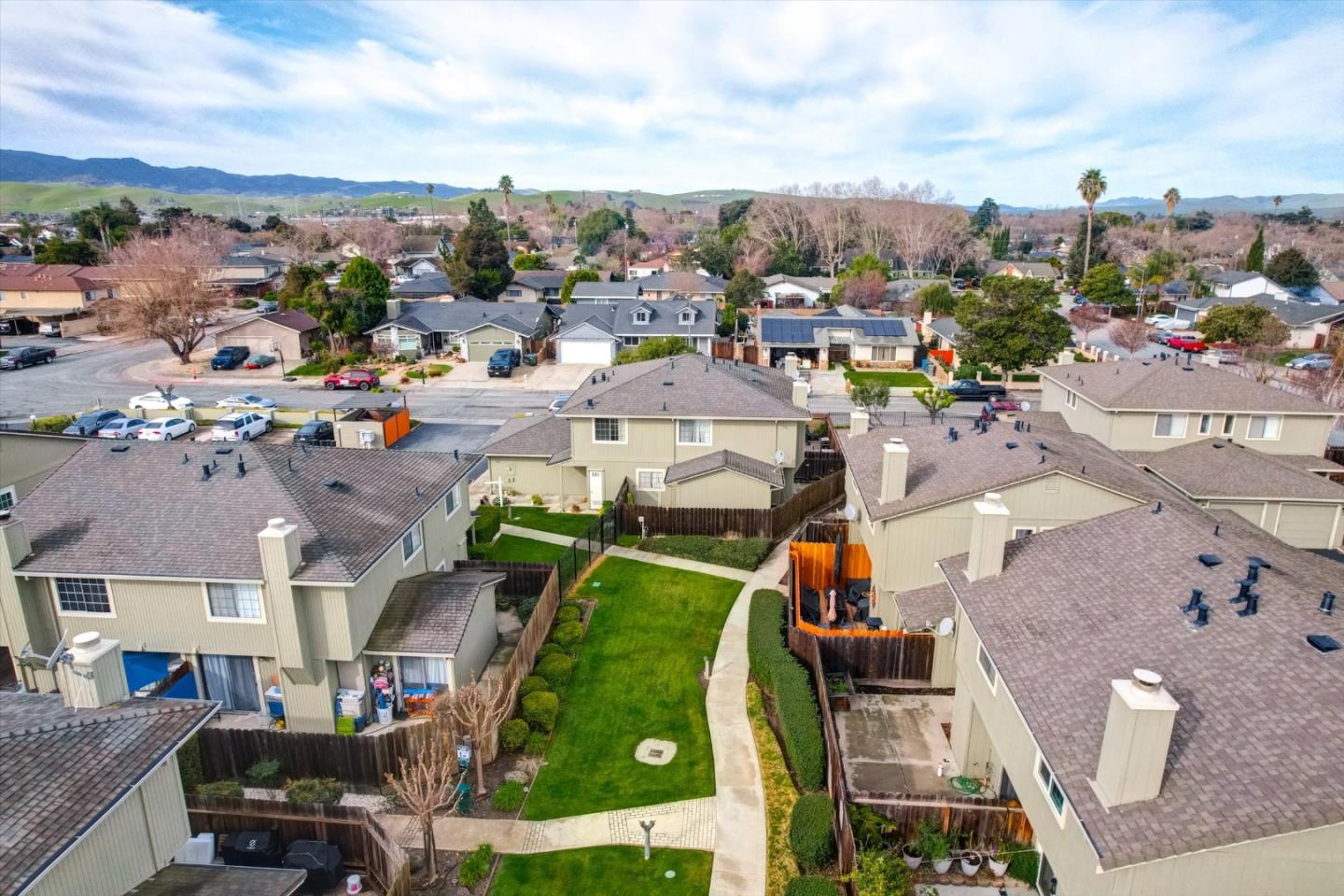 Detail Gallery Image 39 of 40 For 1419 Squire Ct, Hollister,  CA 95023 - 3 Beds | 2 Baths