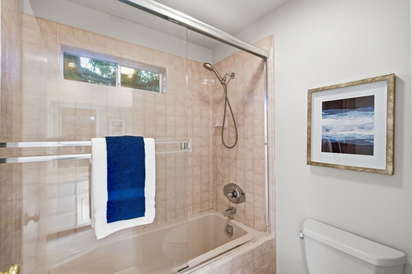 Detail Gallery Image 33 of 50 For 2308 Howard Ave, San Carlos,  CA 94070 - 4 Beds | 3 Baths