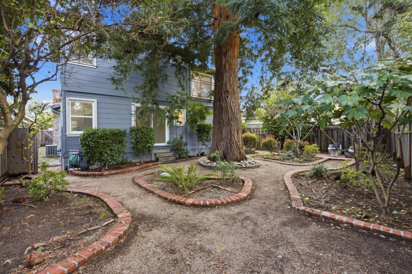 Detail Gallery Image 44 of 50 For 2308 Howard Ave, San Carlos,  CA 94070 - 4 Beds | 3 Baths