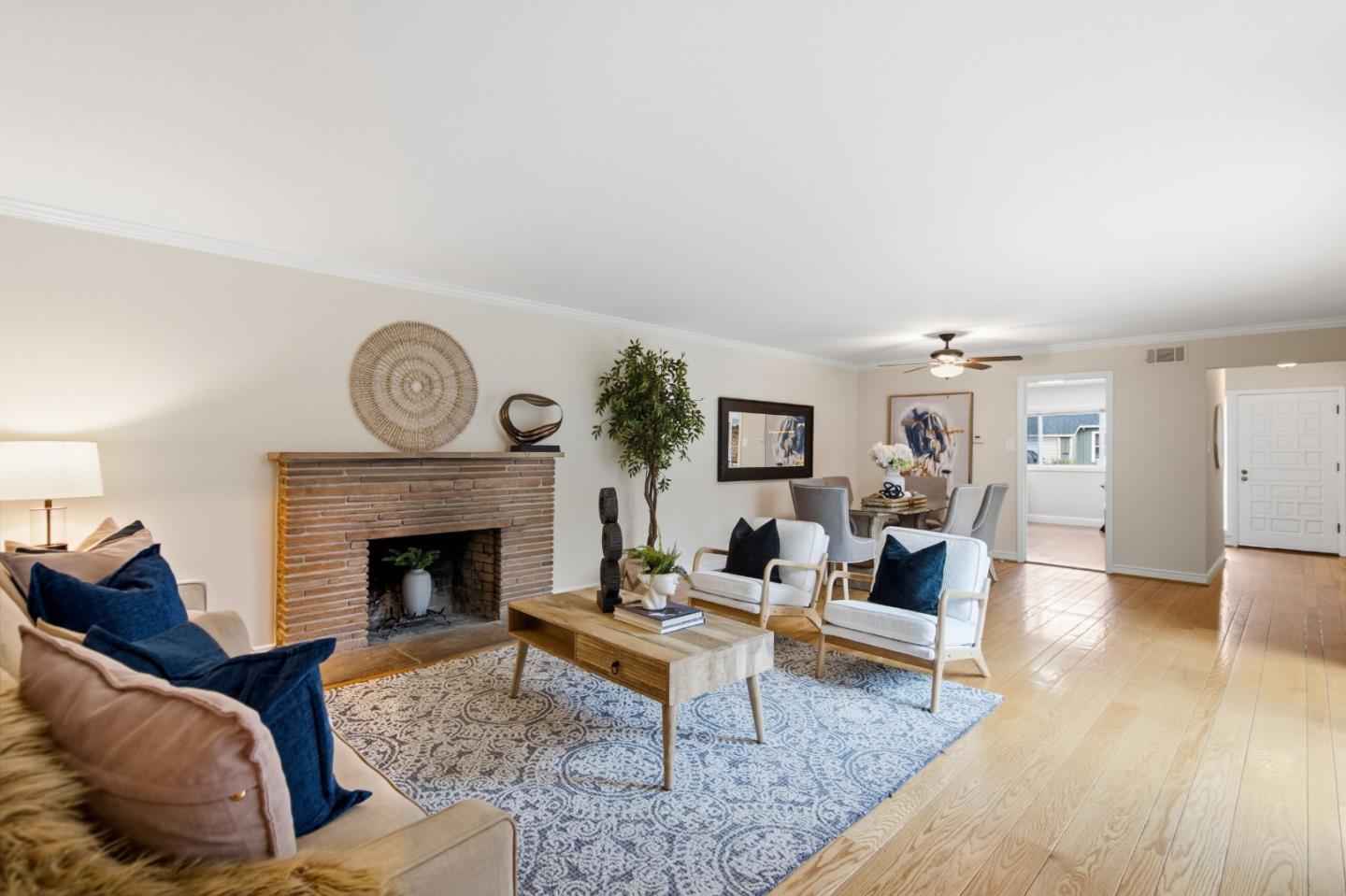 Detail Gallery Image 7 of 50 For 2308 Howard Ave, San Carlos,  CA 94070 - 4 Beds | 3 Baths