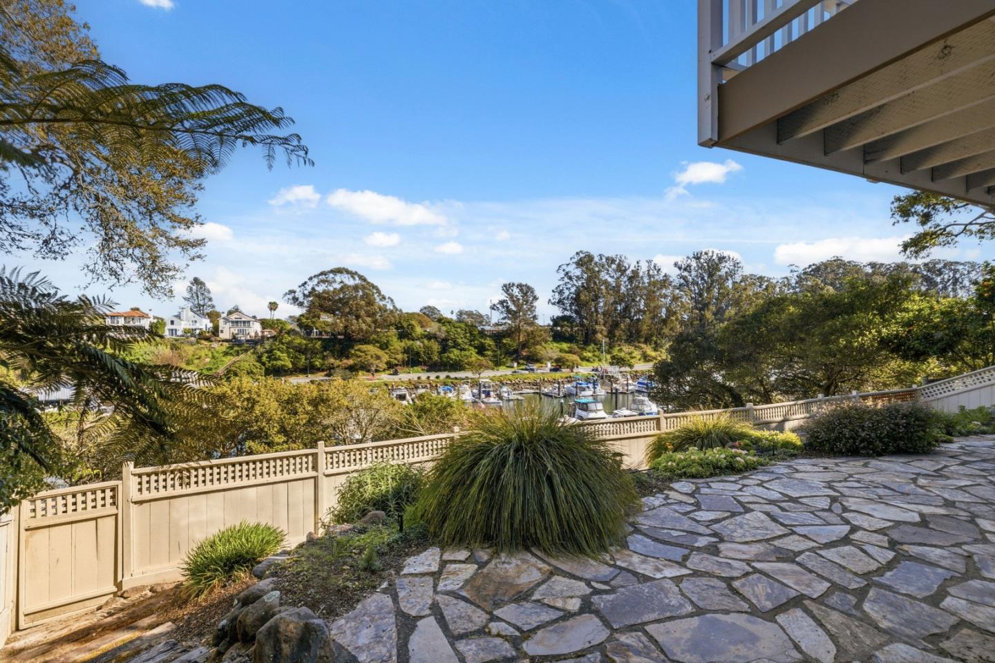 Detail Gallery Image 30 of 68 For 126 Frederick St #20,  Santa Cruz,  CA 95062 - 3 Beds | 2/1 Baths