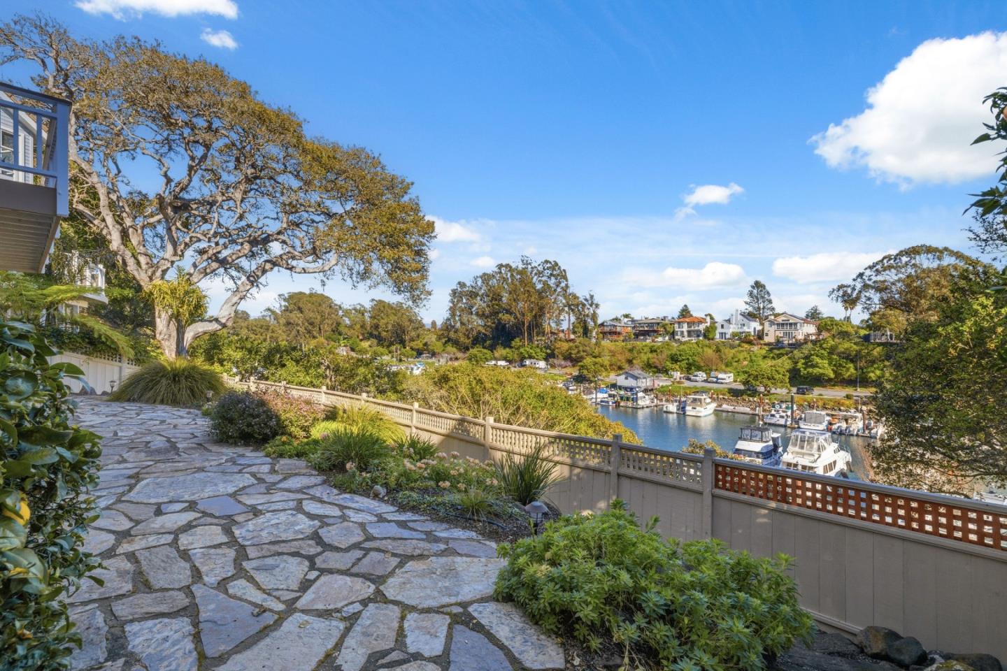 Detail Gallery Image 32 of 68 For 126 Frederick St #20,  Santa Cruz,  CA 95062 - 3 Beds | 2/1 Baths