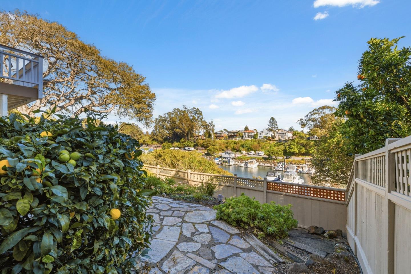 Detail Gallery Image 33 of 68 For 126 Frederick St #20,  Santa Cruz,  CA 95062 - 3 Beds | 2/1 Baths