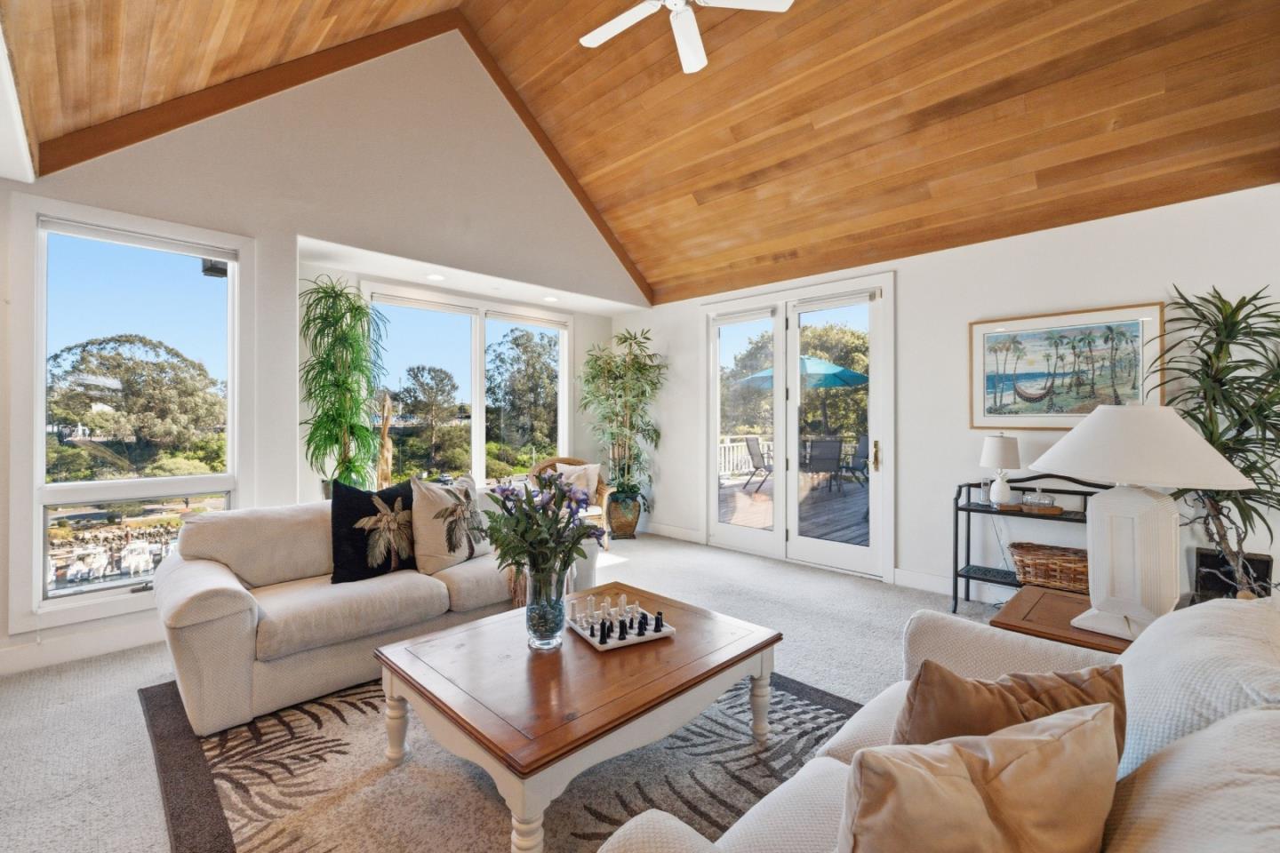 Detail Gallery Image 5 of 68 For 126 Frederick St #20,  Santa Cruz,  CA 95062 - 3 Beds | 2/1 Baths