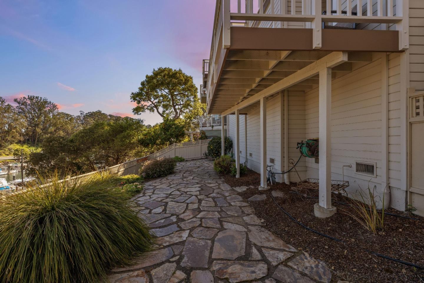 Detail Gallery Image 51 of 68 For 126 Frederick St #20,  Santa Cruz,  CA 95062 - 3 Beds | 2/1 Baths