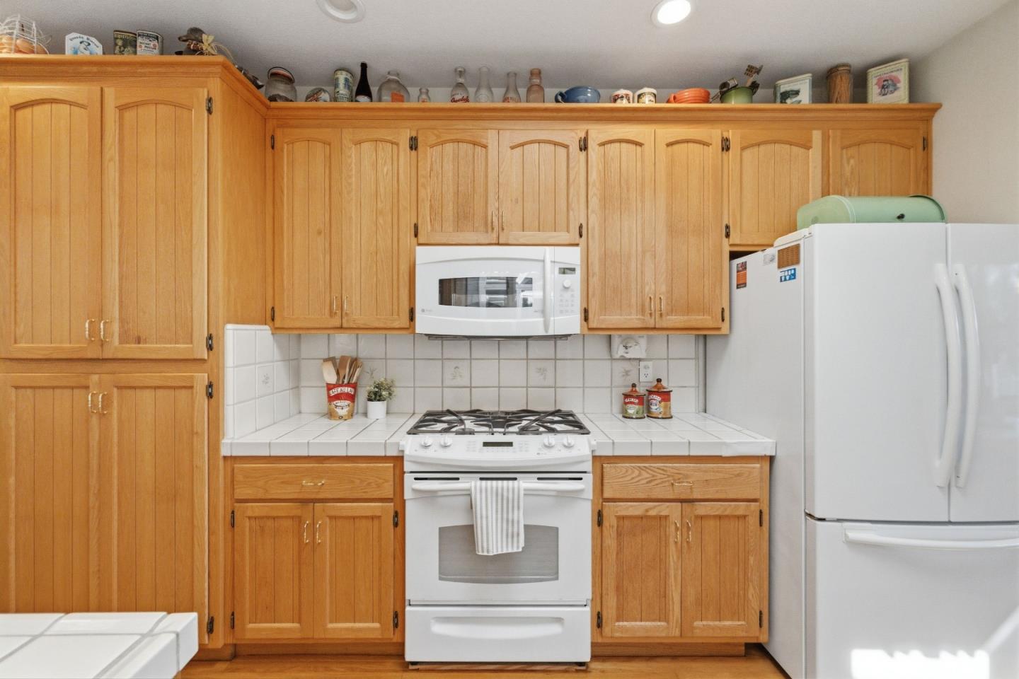 Detail Gallery Image 8 of 68 For 126 Frederick St #20,  Santa Cruz,  CA 95062 - 3 Beds | 2/1 Baths