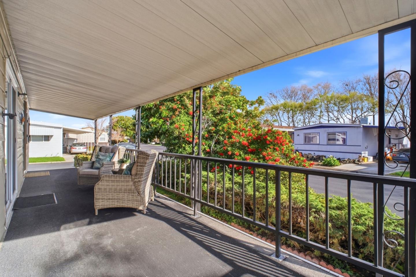 Detail Gallery Image 5 of 46 For 286 Santa Susana #286,  San Leandro,  CA 94579 - 2 Beds | 2 Baths