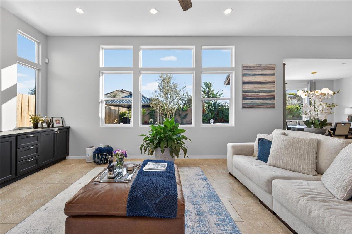 Detail Gallery Image 24 of 74 For 6625 W Vine Ct, Visalia,  CA 93291 - 3 Beds | 2 Baths