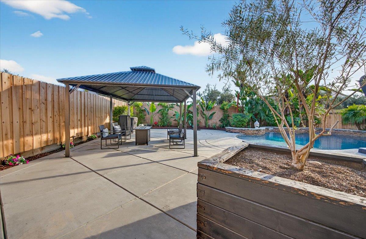 Detail Gallery Image 73 of 74 For 6625 W Vine Ct, Visalia,  CA 93291 - 3 Beds | 2 Baths