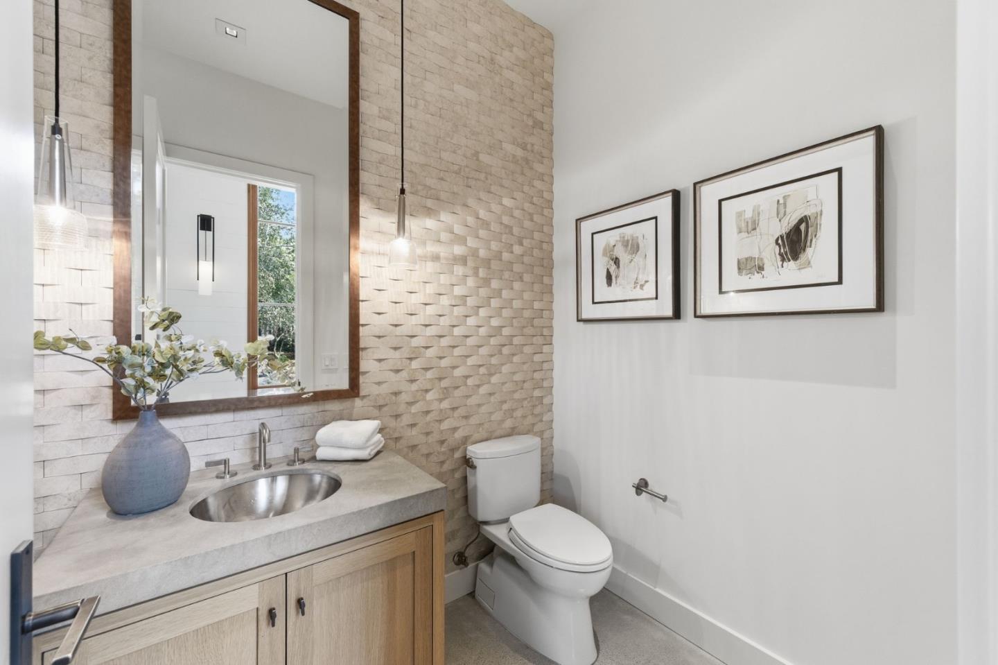 Detail Gallery Image 19 of 47 For 222 Albion Ave, Woodside,  CA 94062 - 5 Beds | 5/1 Baths