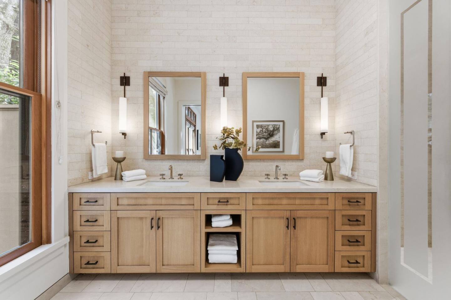 Detail Gallery Image 24 of 47 For 222 Albion Ave, Woodside,  CA 94062 - 5 Beds | 5/1 Baths