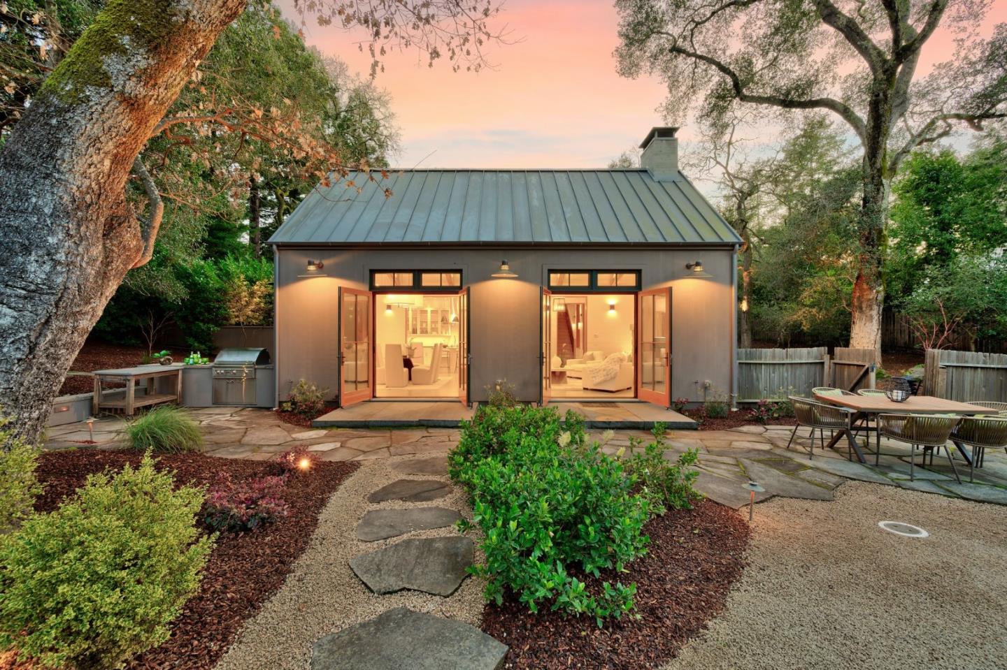 Detail Gallery Image 3 of 47 For 222 Albion Ave, Woodside,  CA 94062 - 5 Beds | 5/1 Baths