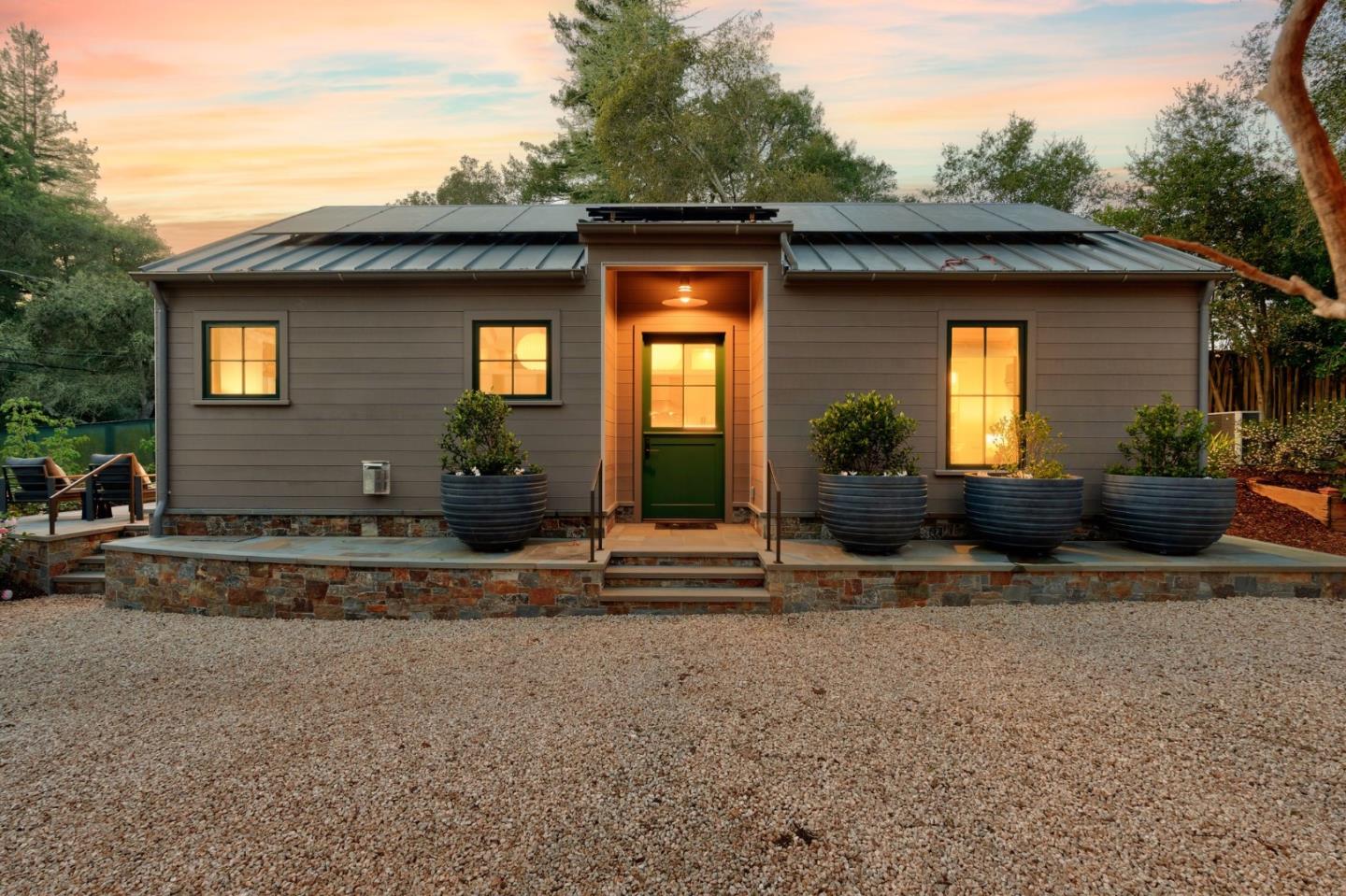 Detail Gallery Image 6 of 47 For 222 Albion Ave, Woodside,  CA 94062 - 5 Beds | 5/1 Baths