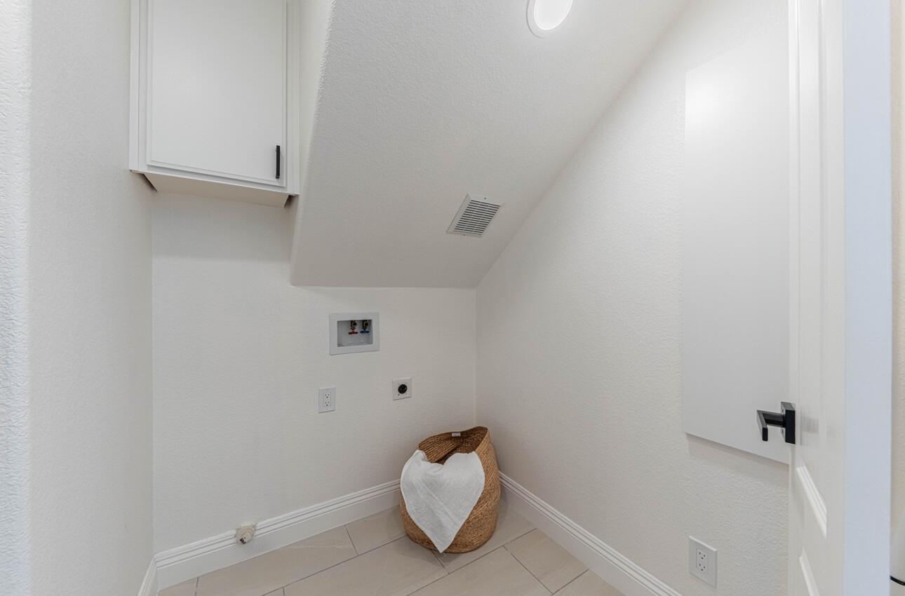 Detail Gallery Image 37 of 59 For 2983 Calle De Las Estrella, San Jose,  CA 95148 - 4 Beds | 3 Baths