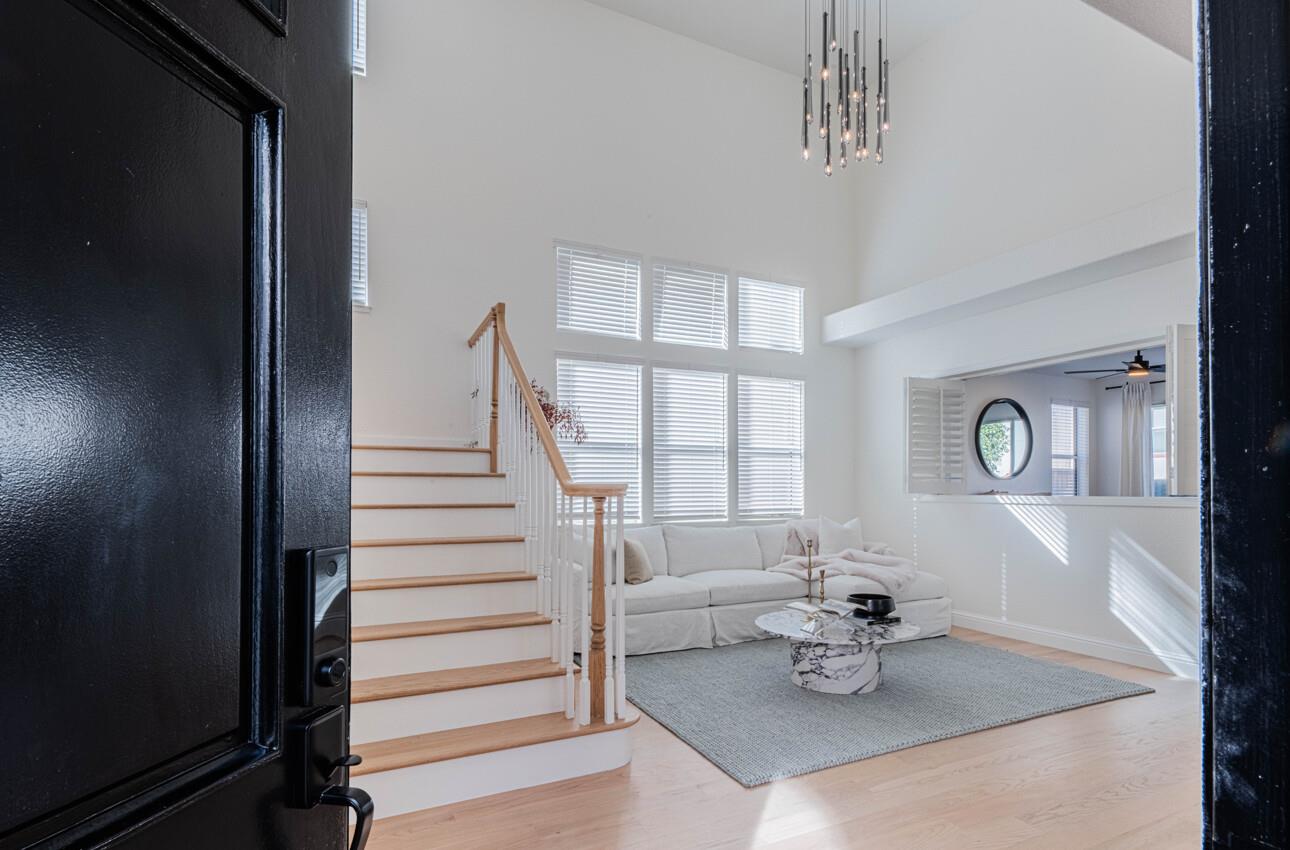 Detail Gallery Image 6 of 59 For 2983 Calle De Las Estrella, San Jose,  CA 95148 - 4 Beds | 3 Baths