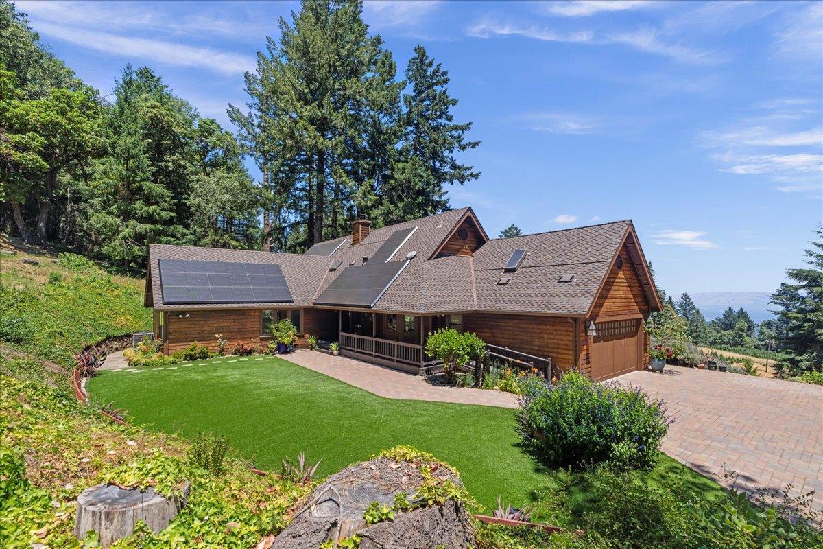 Detail Gallery Image 2 of 74 For 19960 Skyline Blvd, Los Gatos,  CA 95033 - 4 Beds | 3/1 Baths