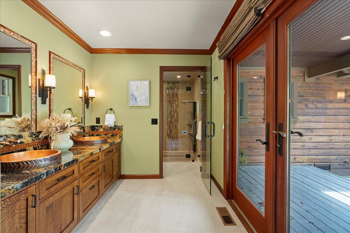 Detail Gallery Image 24 of 74 For 19960 Skyline Blvd, Los Gatos,  CA 95033 - 4 Beds | 3/1 Baths