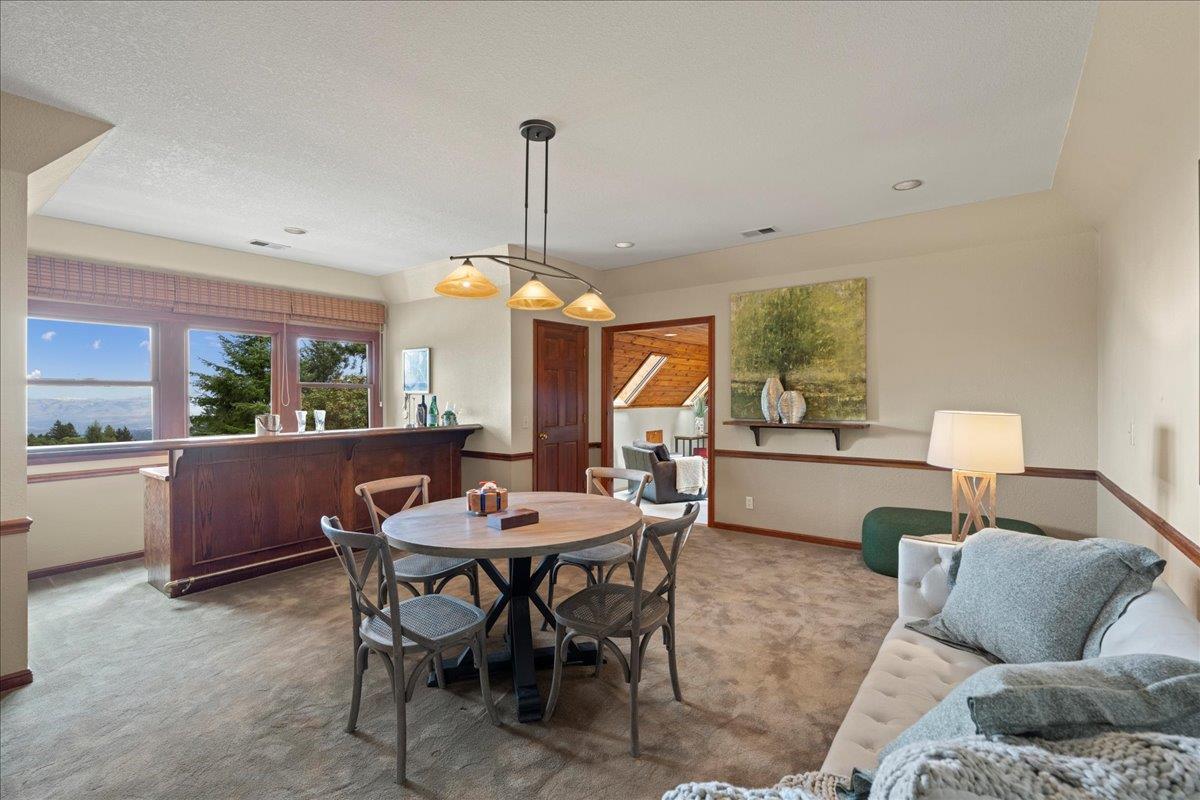 Detail Gallery Image 30 of 74 For 19960 Skyline Blvd, Los Gatos,  CA 95033 - 4 Beds | 3/1 Baths