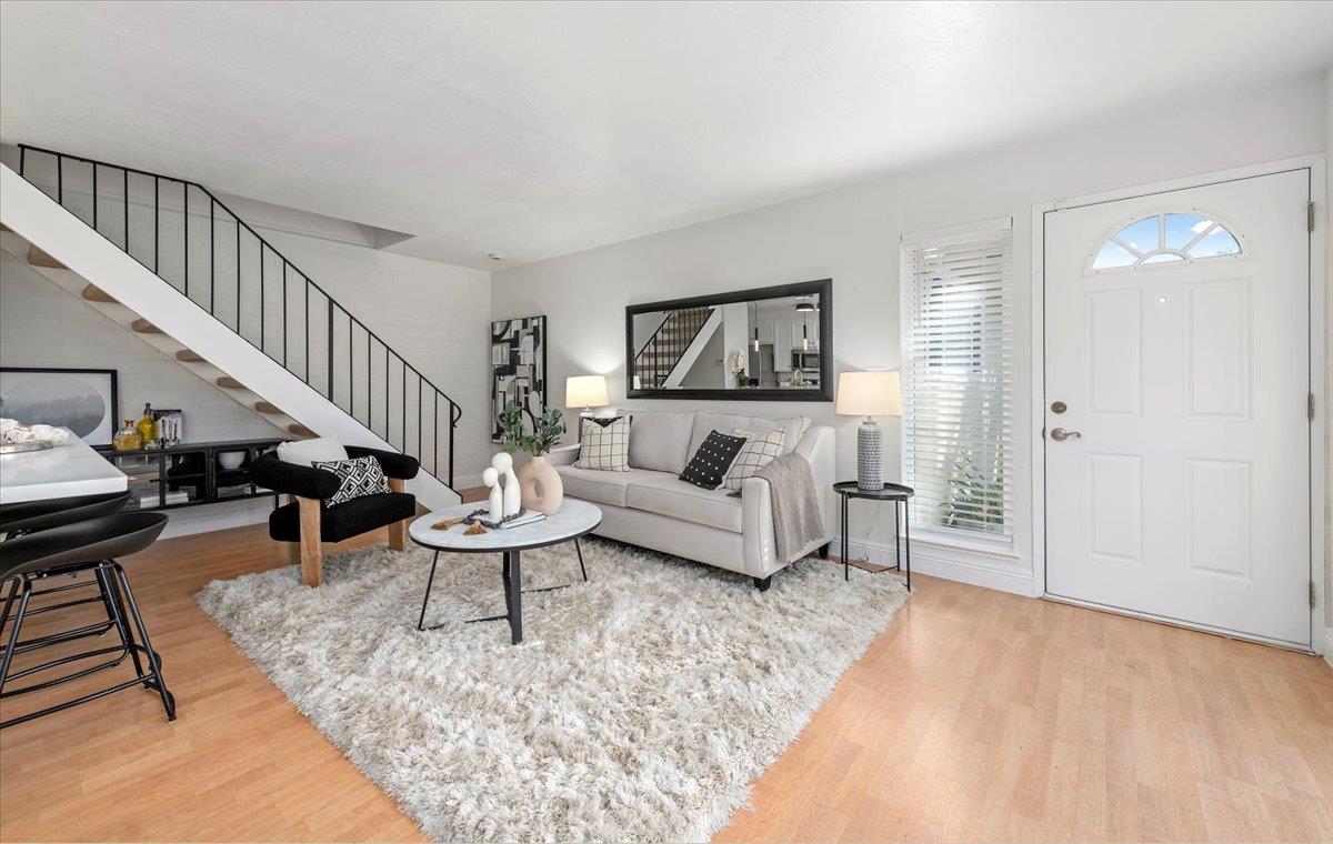 Detail Gallery Image 8 of 28 For 5663 Calmor Ave #3,  San Jose,  CA 95123 - 2 Beds | 1 Baths