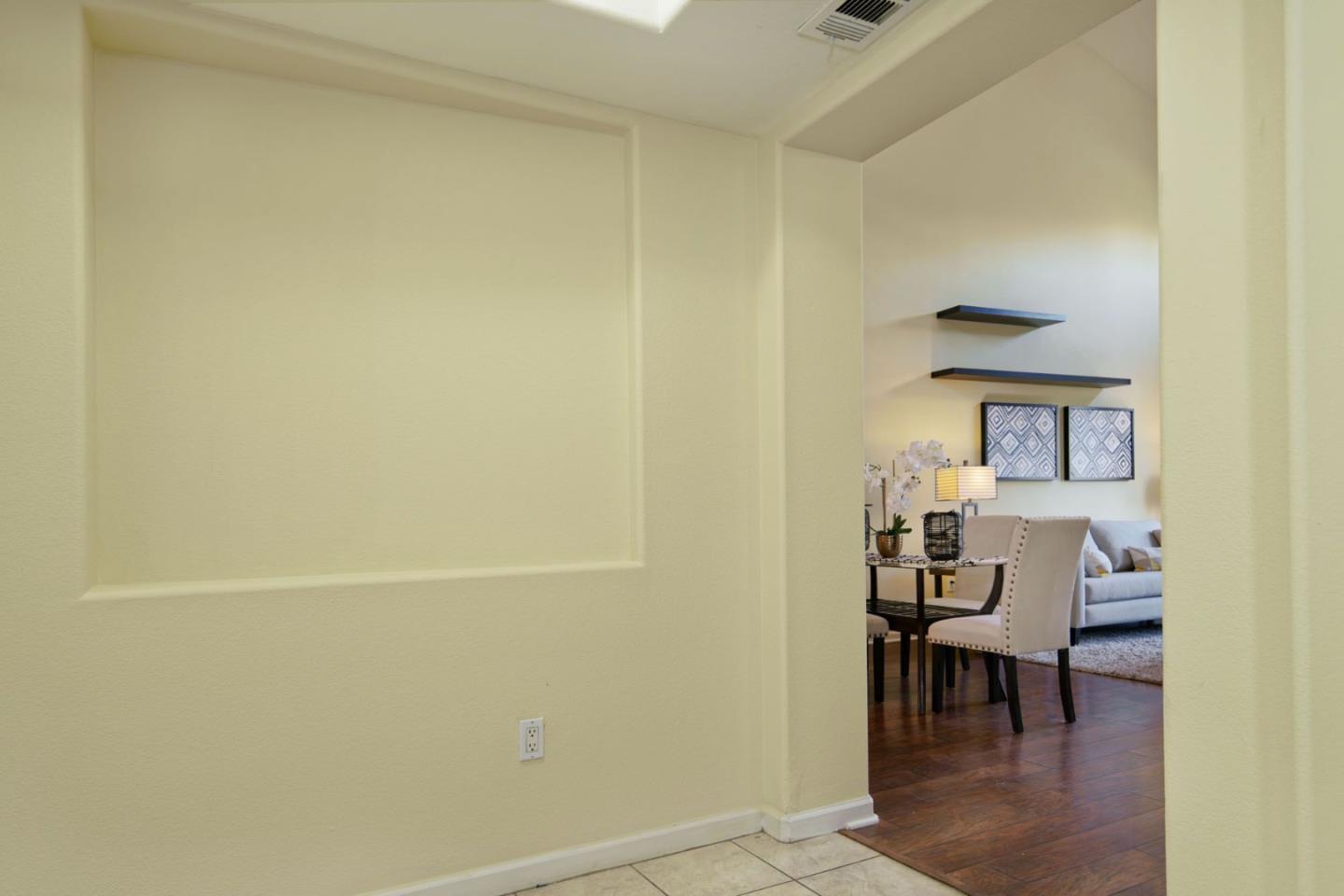 Detail Gallery Image 4 of 26 For 1310 Saddle Rack St #438,  San Jose,  CA 95126 - 1 Beds | 1 Baths