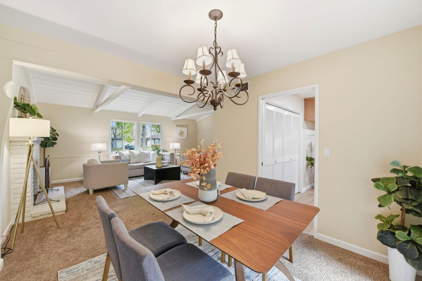 Detail Gallery Image 22 of 43 For 728 S Genevieve Ln, San Jose,  CA 95128 - 4 Beds | 2 Baths