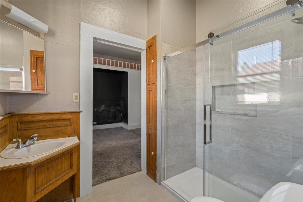 Detail Gallery Image 8 of 16 For 262 E 6th St, Gilroy,  CA 95020 - 3 Beds | 2 Baths