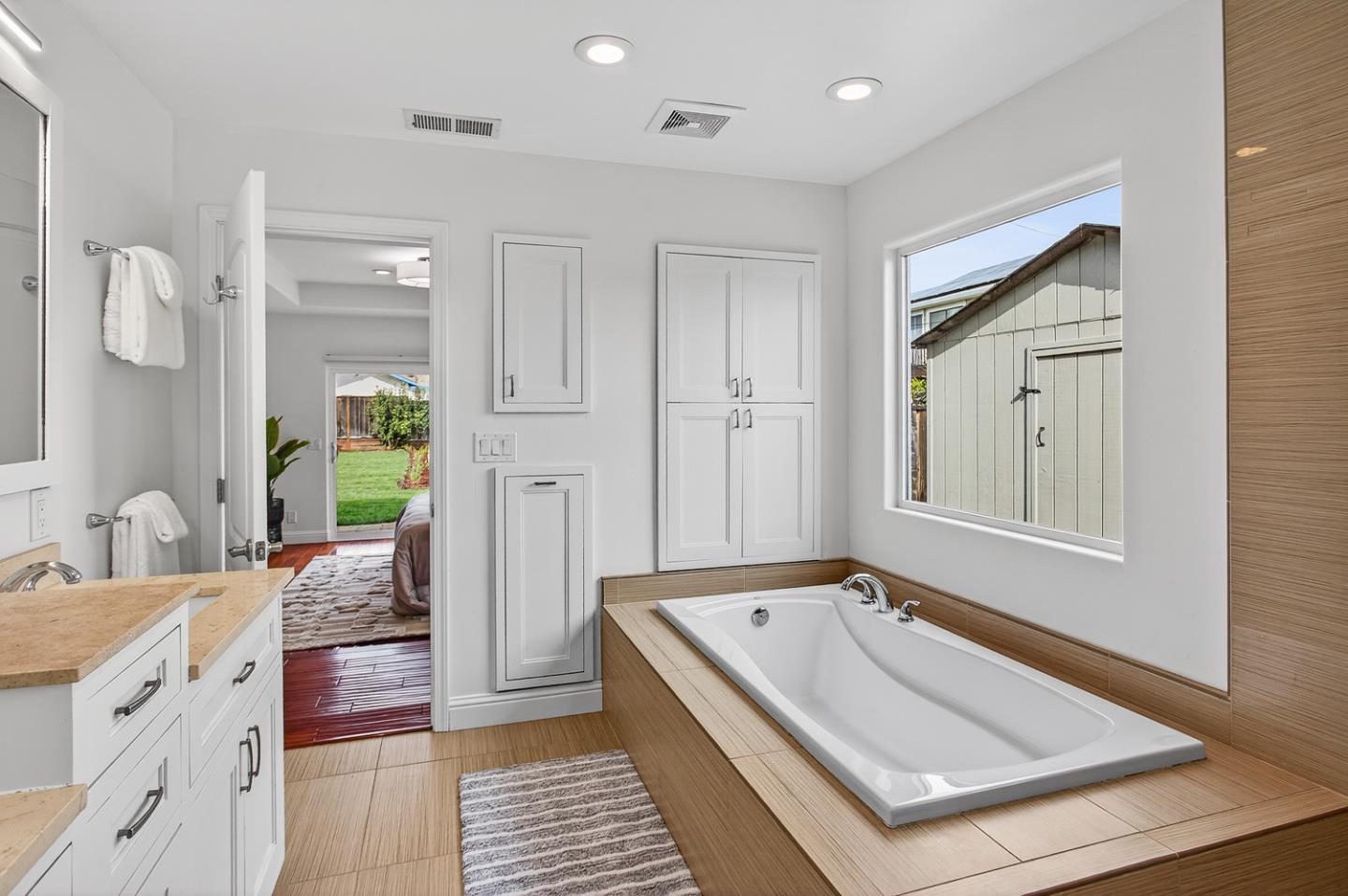 Detail Gallery Image 12 of 41 For 287 Calle Lolita, Los Gatos,  CA 95032 - 5 Beds | 3 Baths