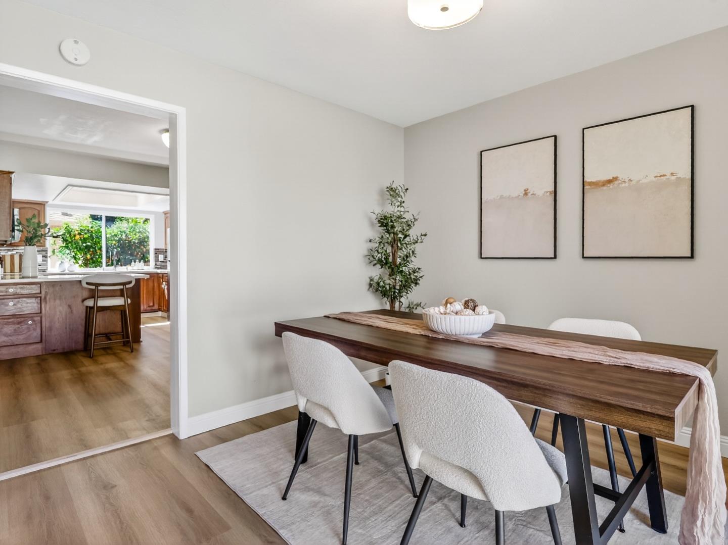 Detail Gallery Image 15 of 42 For 6103 Edenhall Dr, San Jose,  CA 95129 - 3 Beds | 2/1 Baths