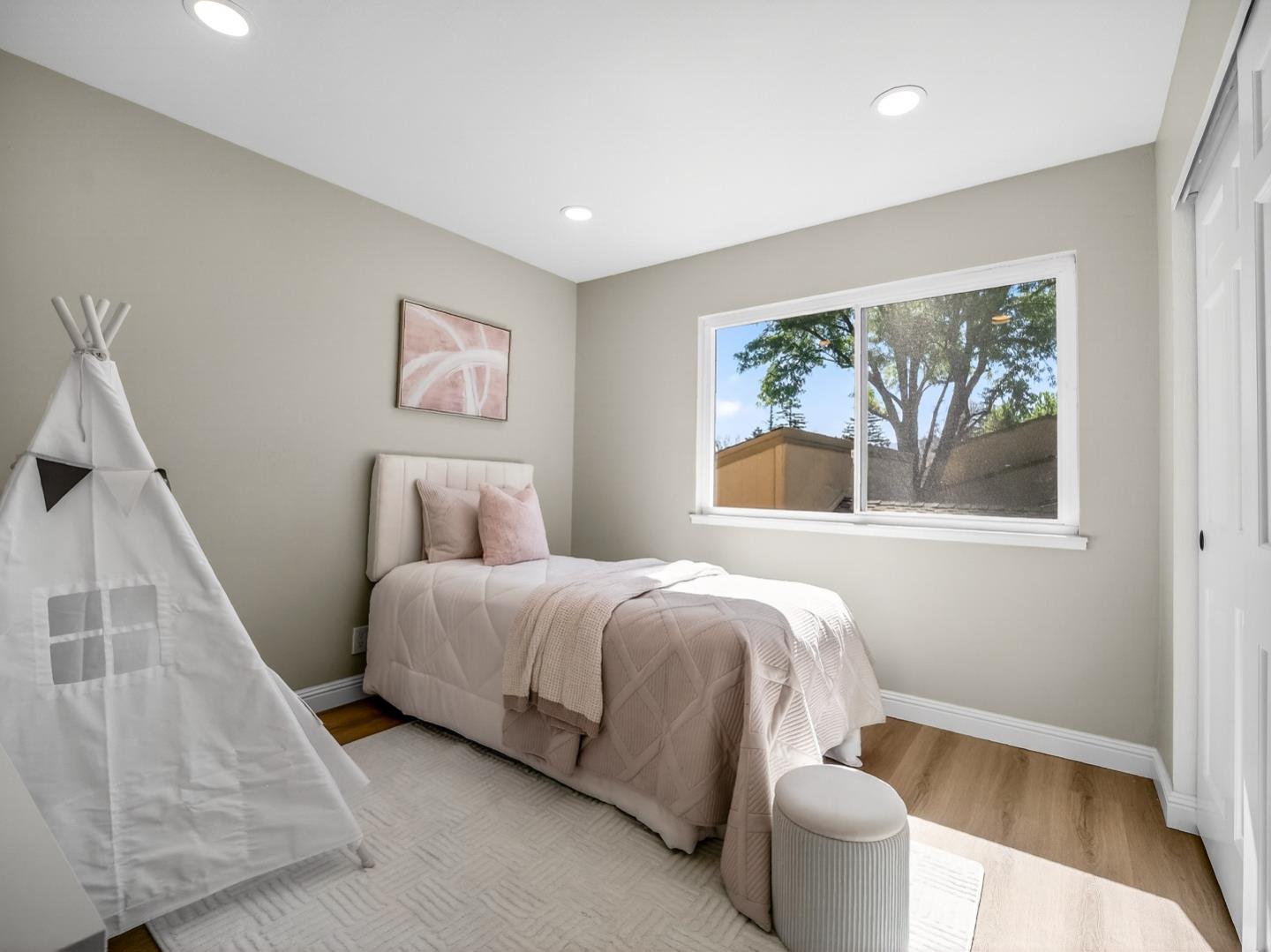 Detail Gallery Image 25 of 42 For 6103 Edenhall Dr, San Jose,  CA 95129 - 3 Beds | 2/1 Baths