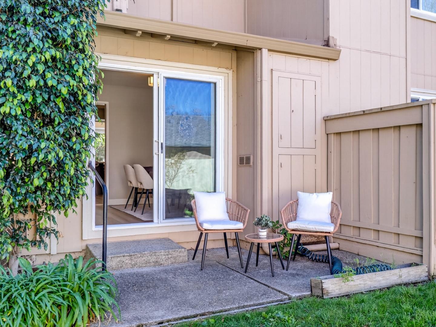 Detail Gallery Image 34 of 42 For 6103 Edenhall Dr, San Jose,  CA 95129 - 3 Beds | 2/1 Baths