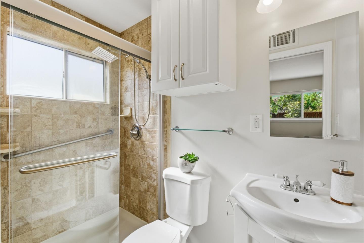 Detail Gallery Image 14 of 45 For 1414 Turlock Ln, San Jose,  CA 95132 - 5 Beds | 2 Baths