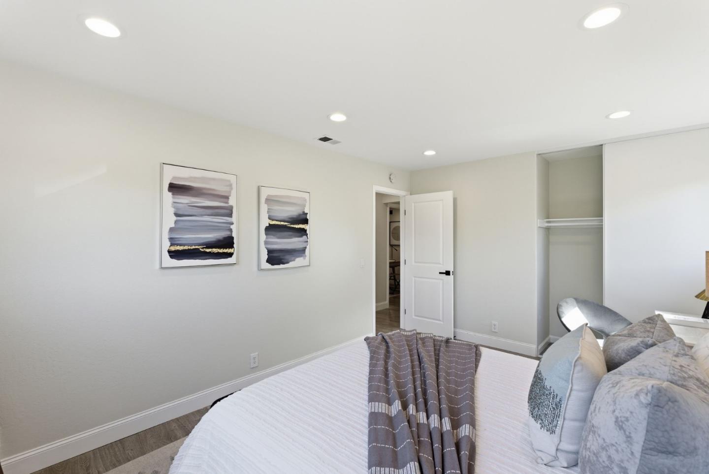 Detail Gallery Image 21 of 45 For 1414 Turlock Ln, San Jose,  CA 95132 - 5 Beds | 2 Baths