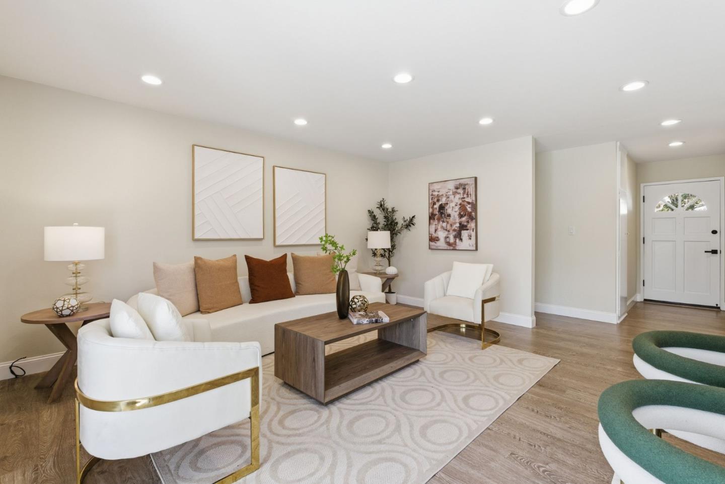 Detail Gallery Image 4 of 45 For 1414 Turlock Ln, San Jose,  CA 95132 - 5 Beds | 2 Baths