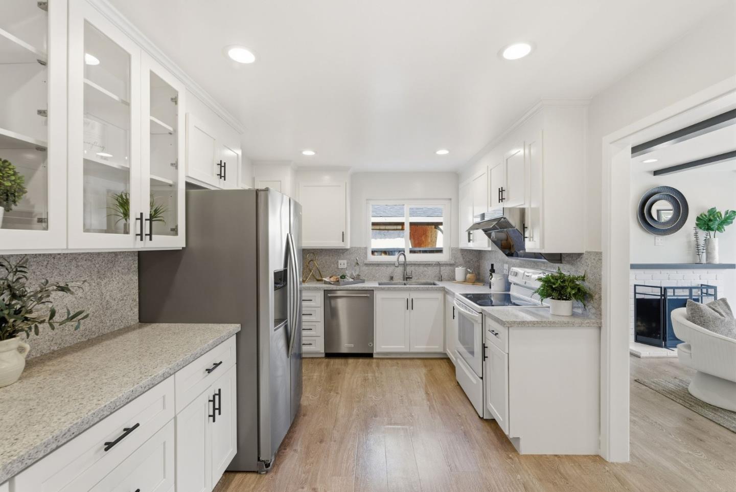 Detail Gallery Image 9 of 45 For 1414 Turlock Ln, San Jose,  CA 95132 - 5 Beds | 2 Baths