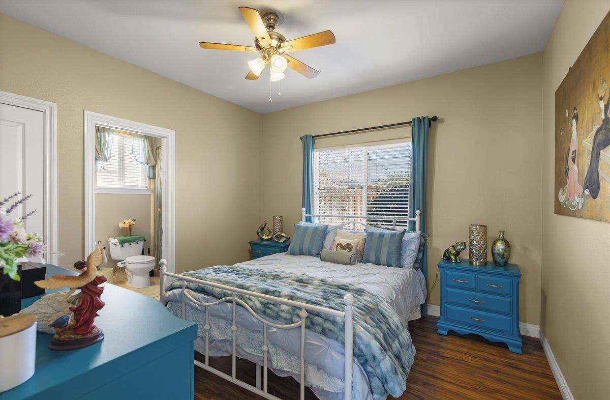 Detail Gallery Image 22 of 54 For 1901 Calistoga Dr, Hollister,  CA 95023 - 5 Beds | 3/1 Baths