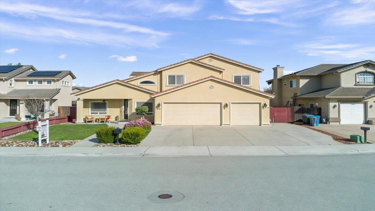 Detail Gallery Image 47 of 54 For 1901 Calistoga Dr, Hollister,  CA 95023 - 5 Beds | 3/1 Baths