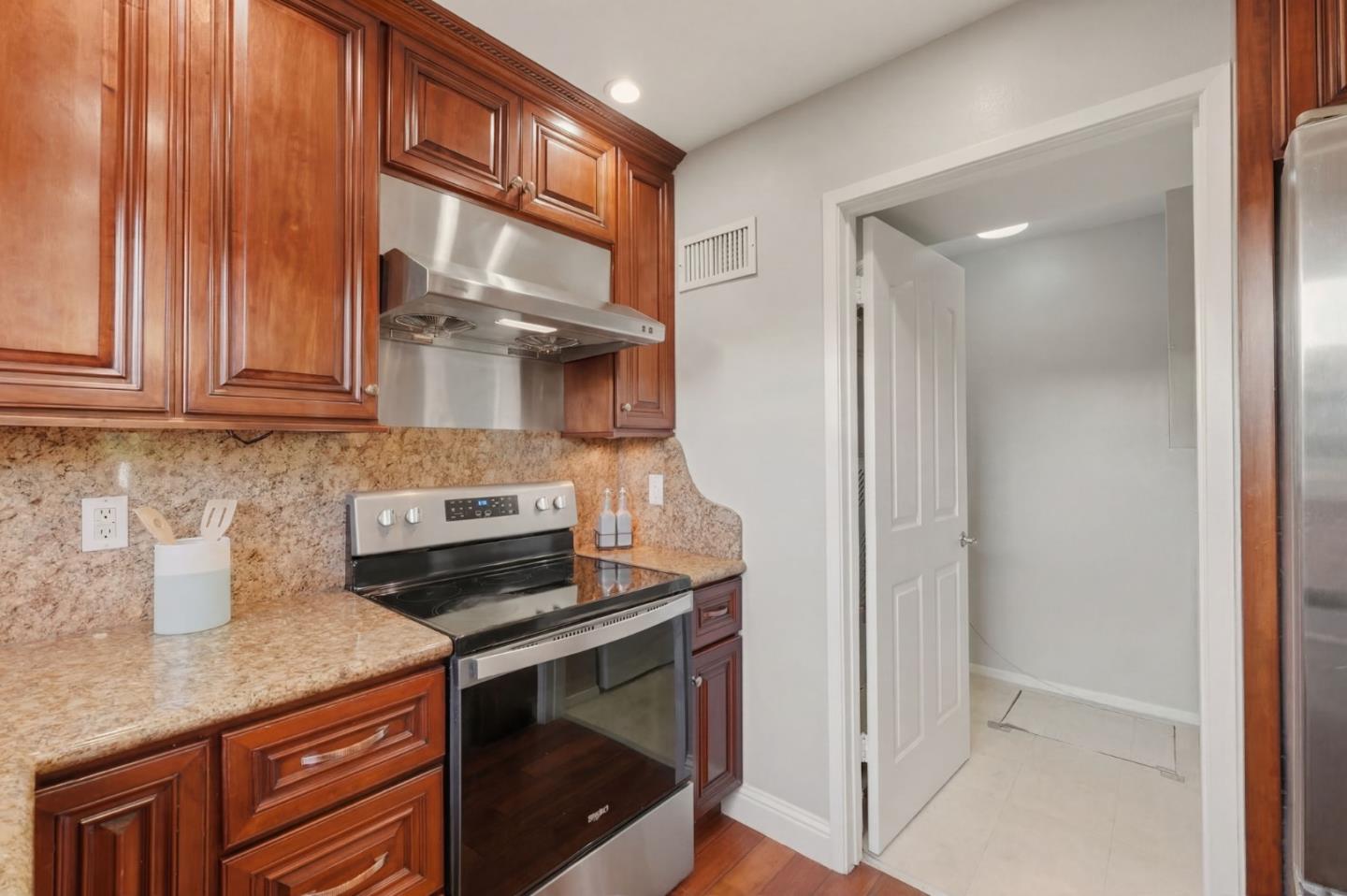 Detail Gallery Image 17 of 49 For 222 Corte San Pablo, Fremont,  CA 94539 - 3 Beds | 2 Baths