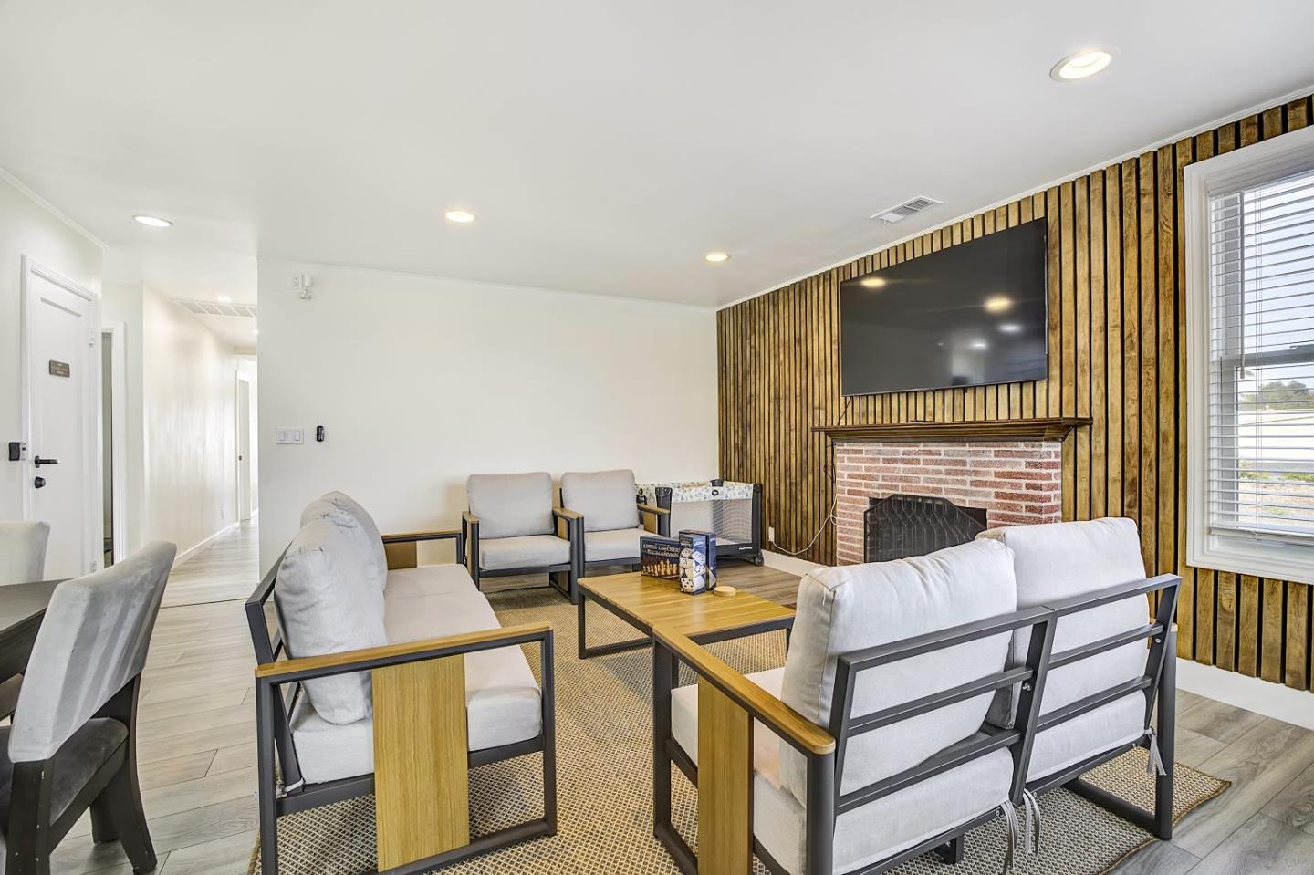 Detail Gallery Image 2 of 69 For 192 Aviador, Millbrae,  CA 94030 - 9 Beds | 5 Baths