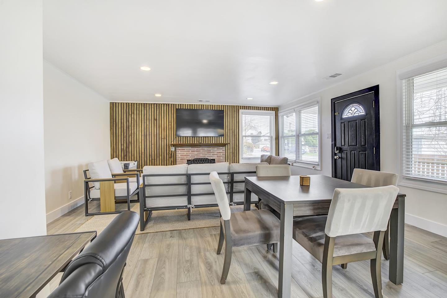 Detail Gallery Image 5 of 69 For 192 Aviador, Millbrae,  CA 94030 - 9 Beds | 5 Baths