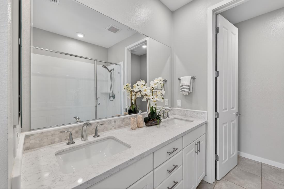 Photo #42: ML82035990 Listing: Photo #42